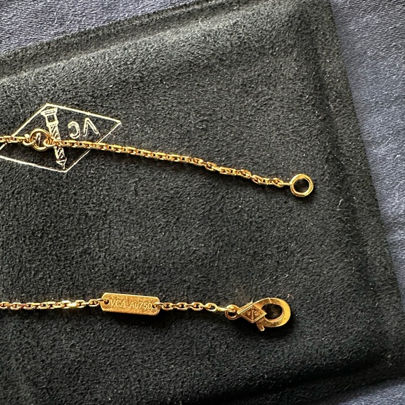 Van Cleef & Arpels Red Clover Gold Necklace - Picture 9 of 9